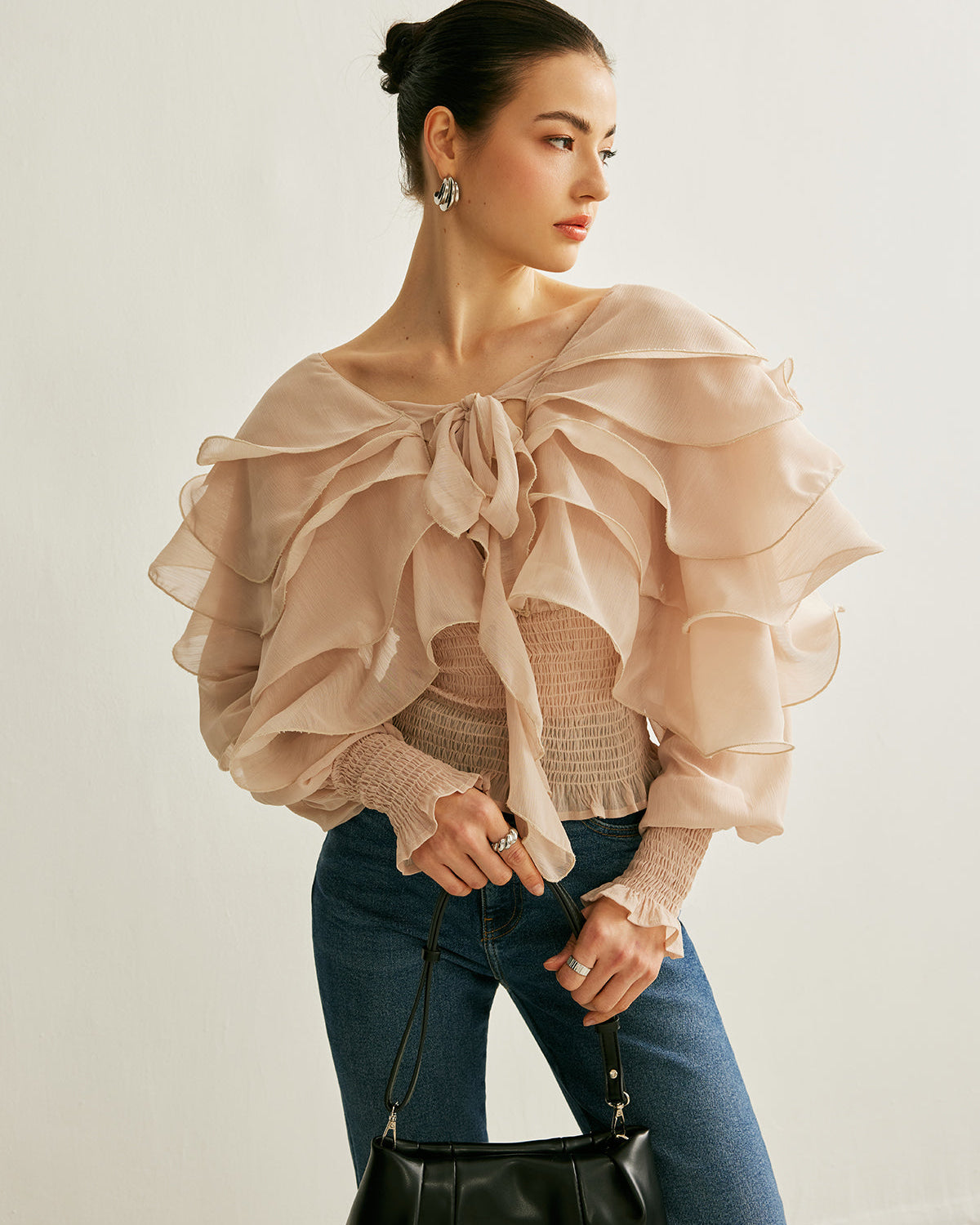 Yarı Transparan Şifon Fırfırlı Sırt Dekolteli Bluz