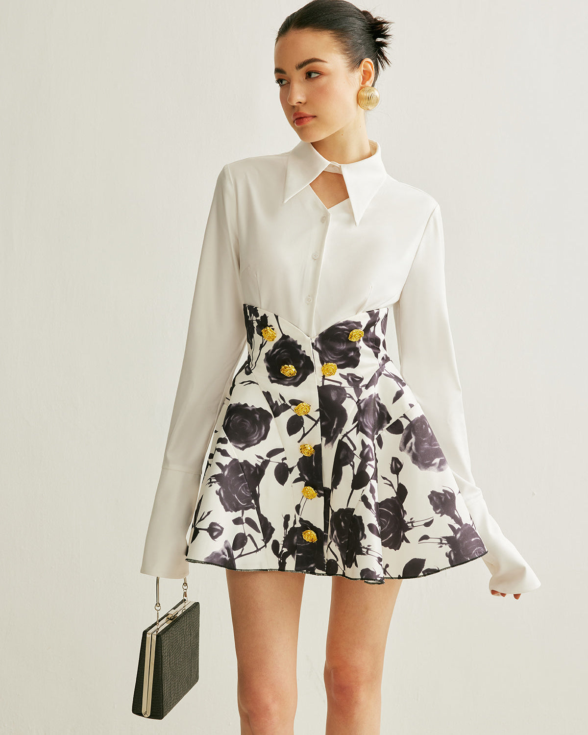 Çiçek Desenli Düğme Detaylı Etek