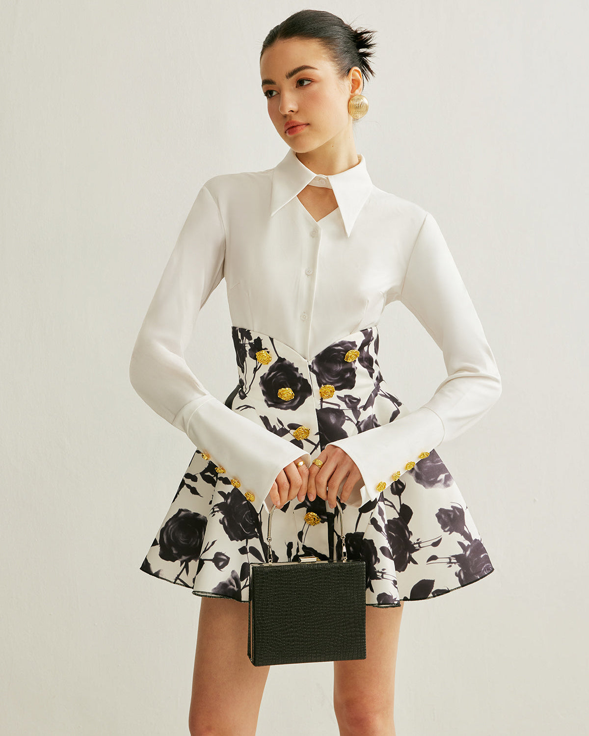 Metal Düğmeli Cutout Polo Yaka Bluz