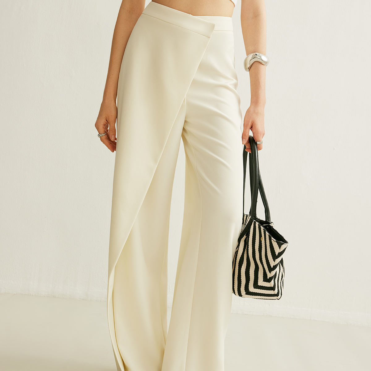 Asimetrik Çapraz Bağlamalı Yüksek Bel Pantolon