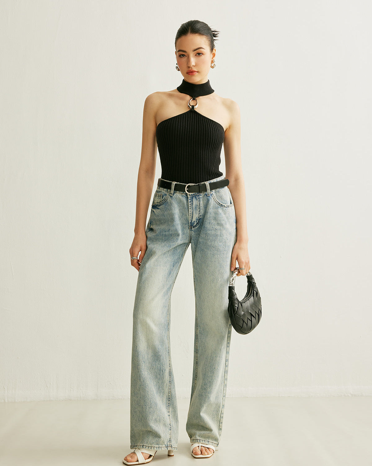 Halka Detaylı Ribanalı Halter Bluz