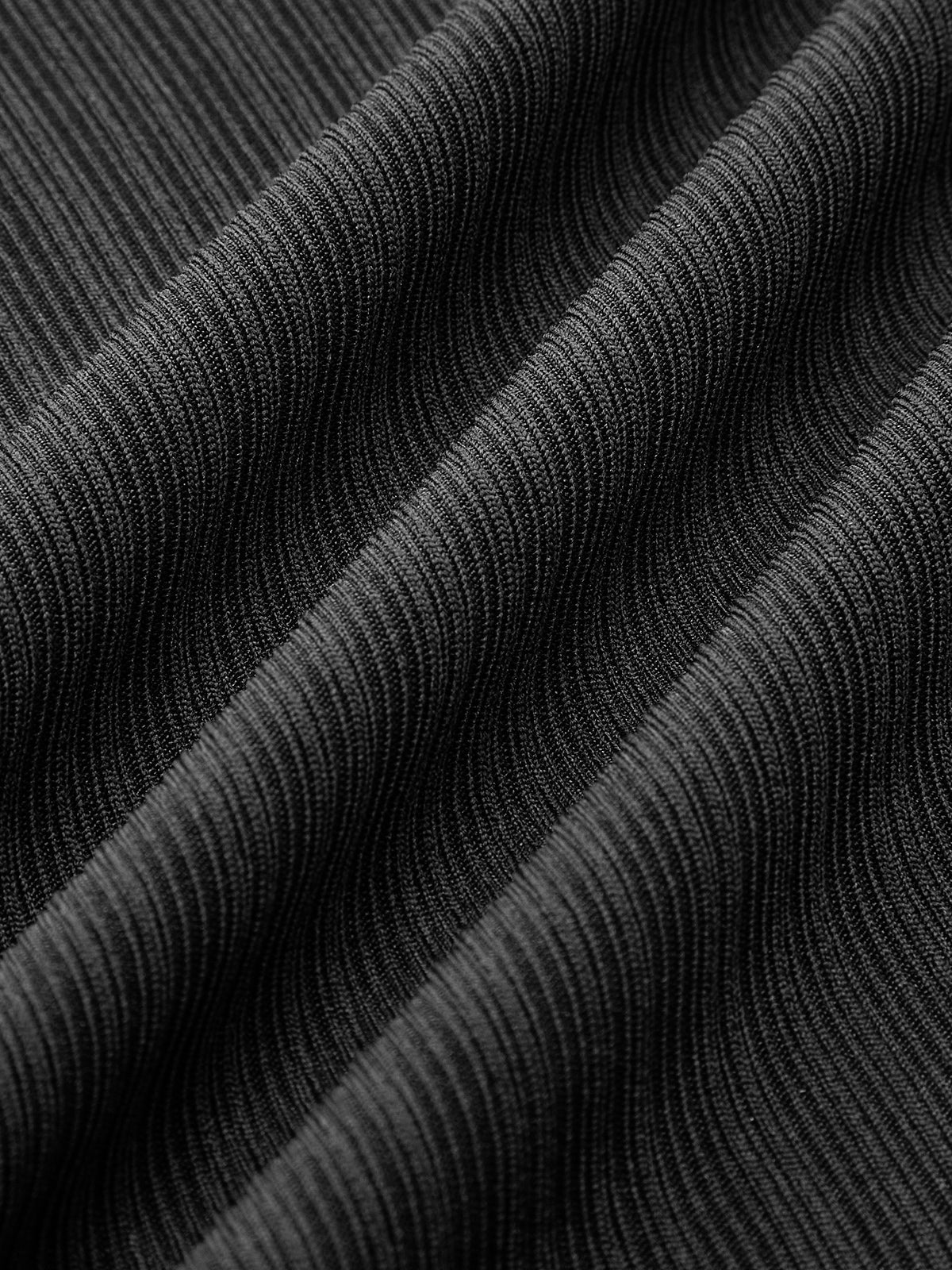 Metal Detaylı Pilili Bluz