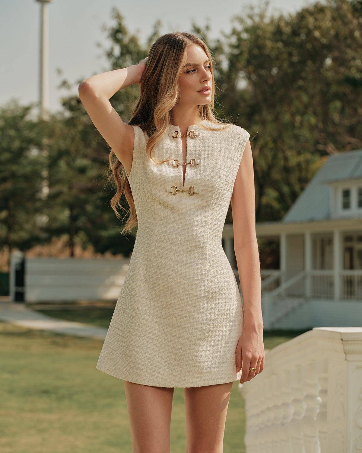 Metal Düğmeli Kolsuz Tweed Elbise