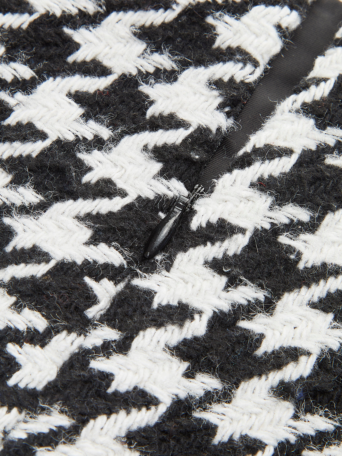 Yüksek Bel Metal Düğmeli Kazayağı Desenli Şort