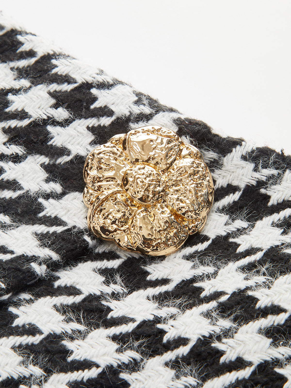 Yüksek Bel Metal Düğmeli Kazayağı Desenli Şort