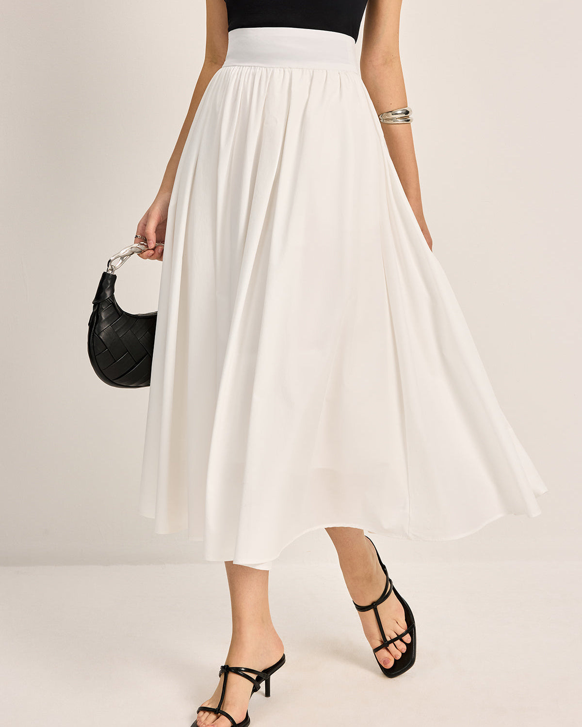 Zarif Yarı Şeffaf Pileli A Form Etek