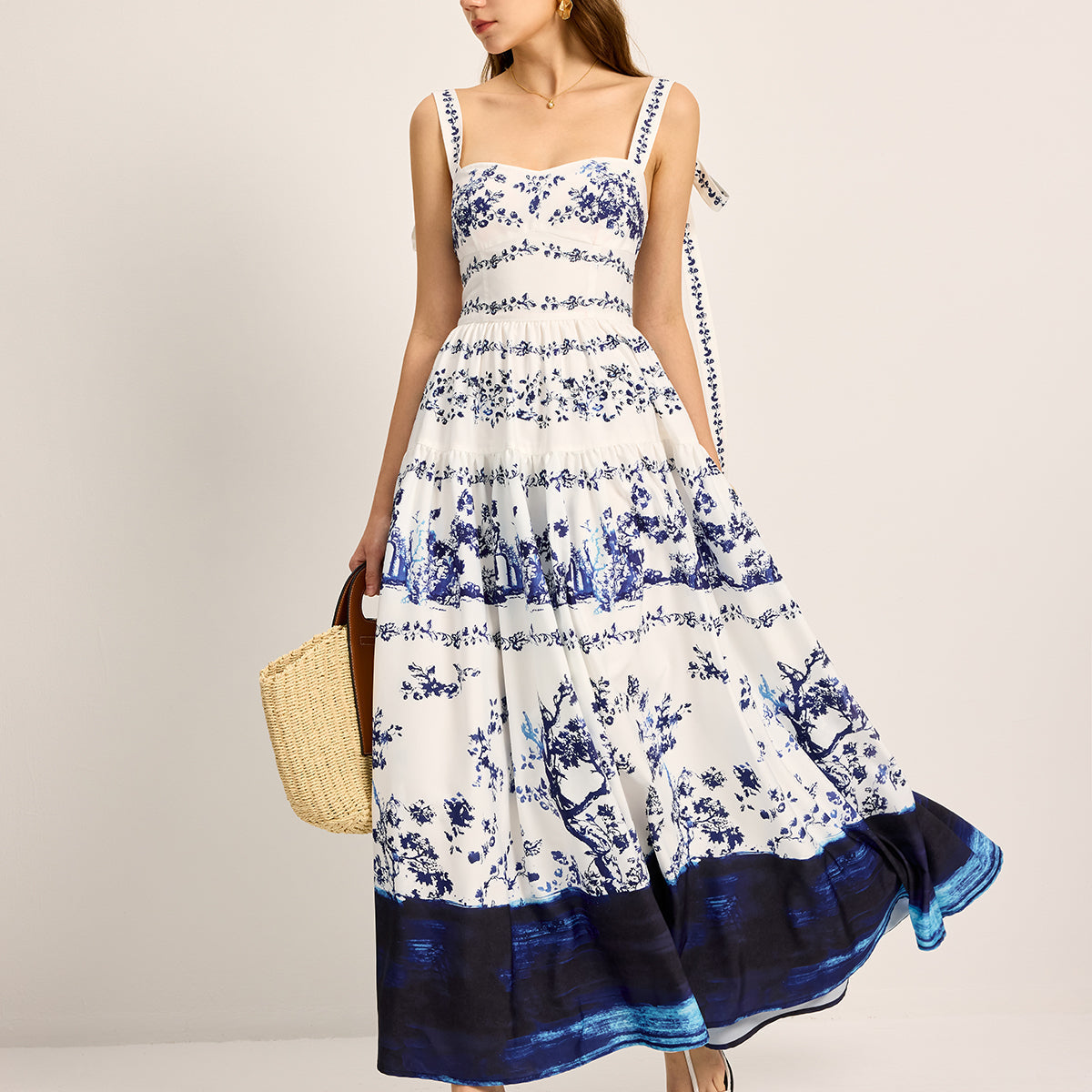 Çiçek Desenli Bağcıklı Katmanlı Maxi Elbise