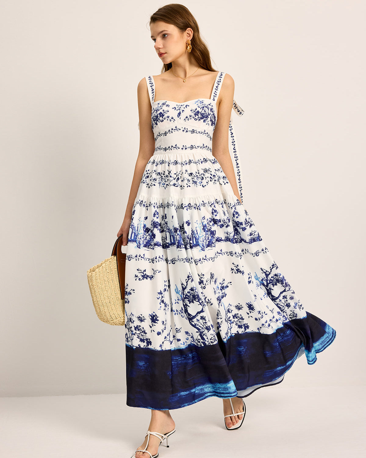 Çiçek Desenli Bağcıklı Katmanlı Maxi Elbise