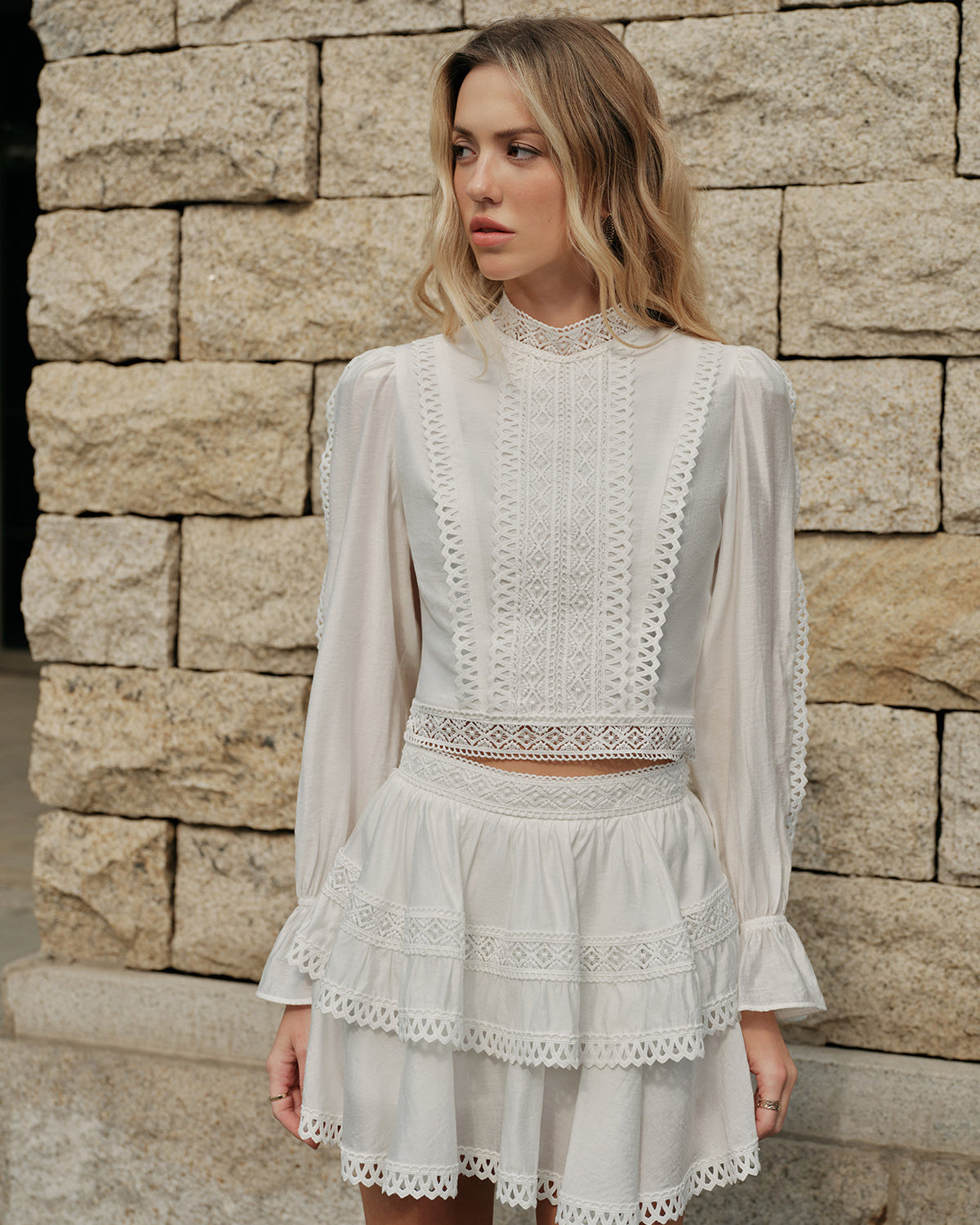 Yüksek Yaka Puff Kollu Bluz