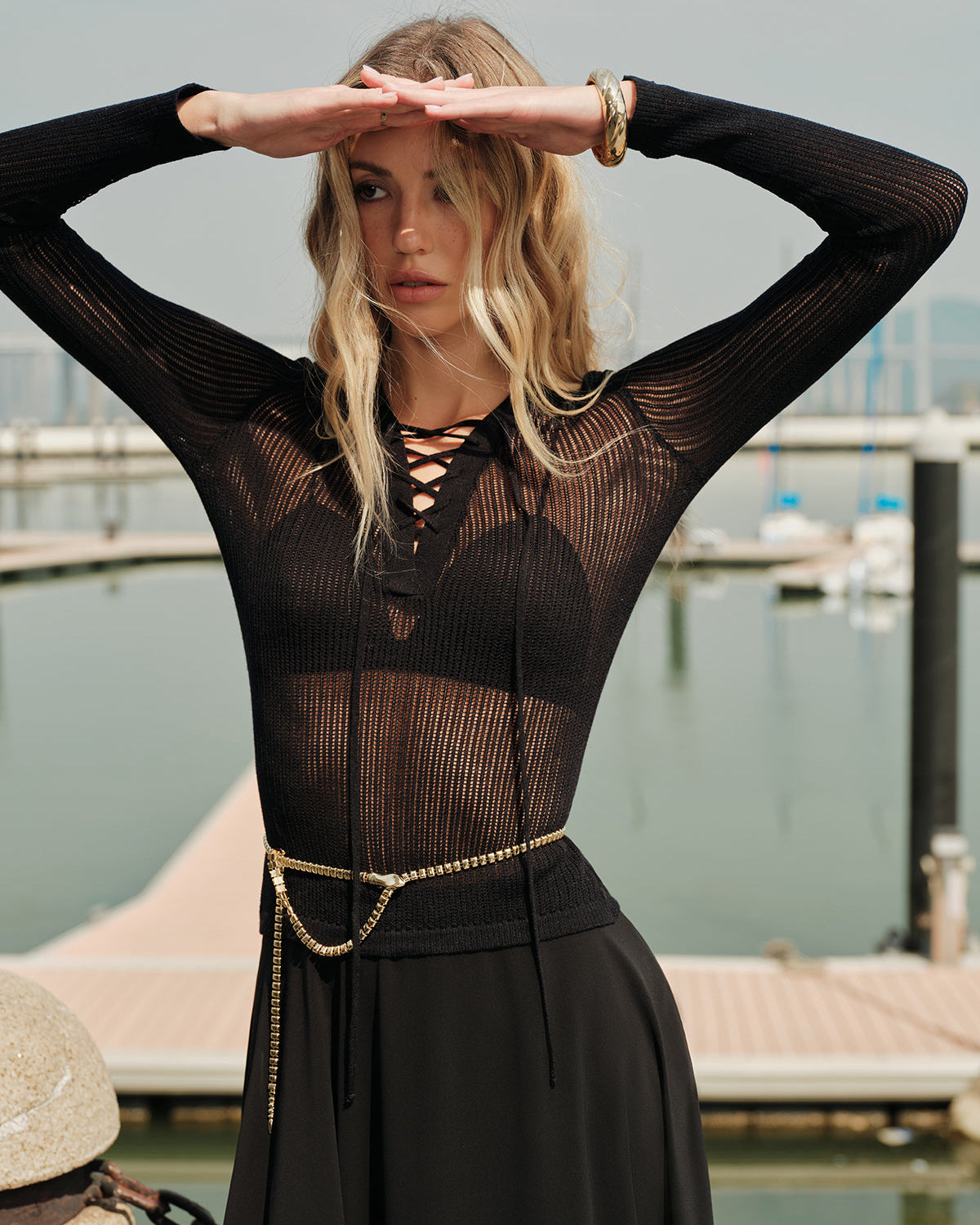 Önden Bağcıklı Transparan Uzun Kollu Triko Kazak