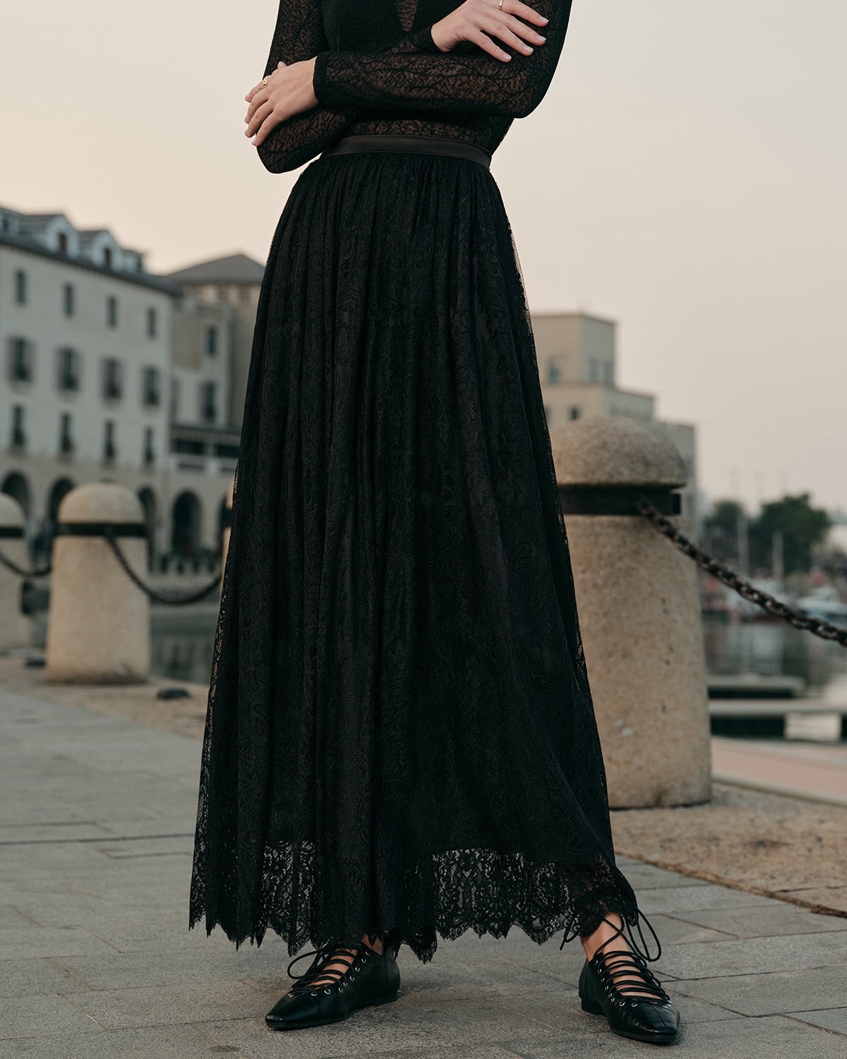 Dantel İşlemeli A Kesim Etek