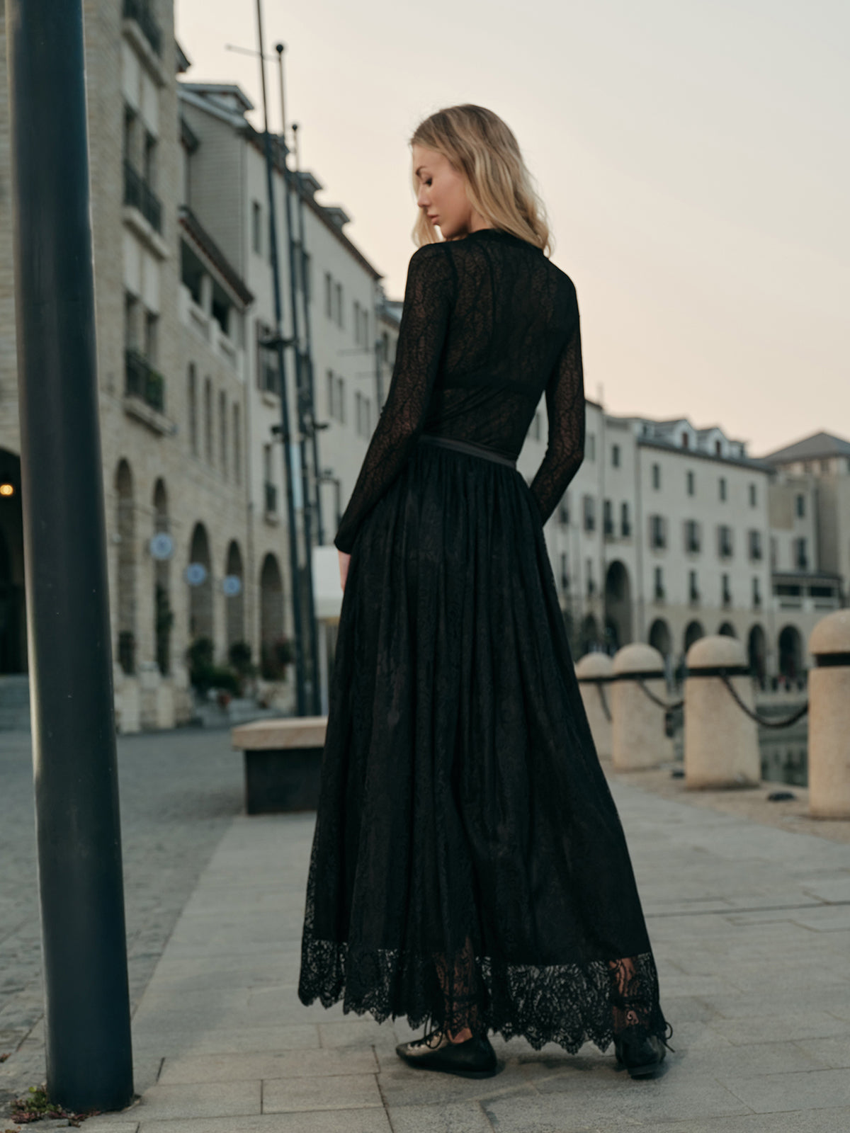 Dantel İşlemeli A Kesim Etek