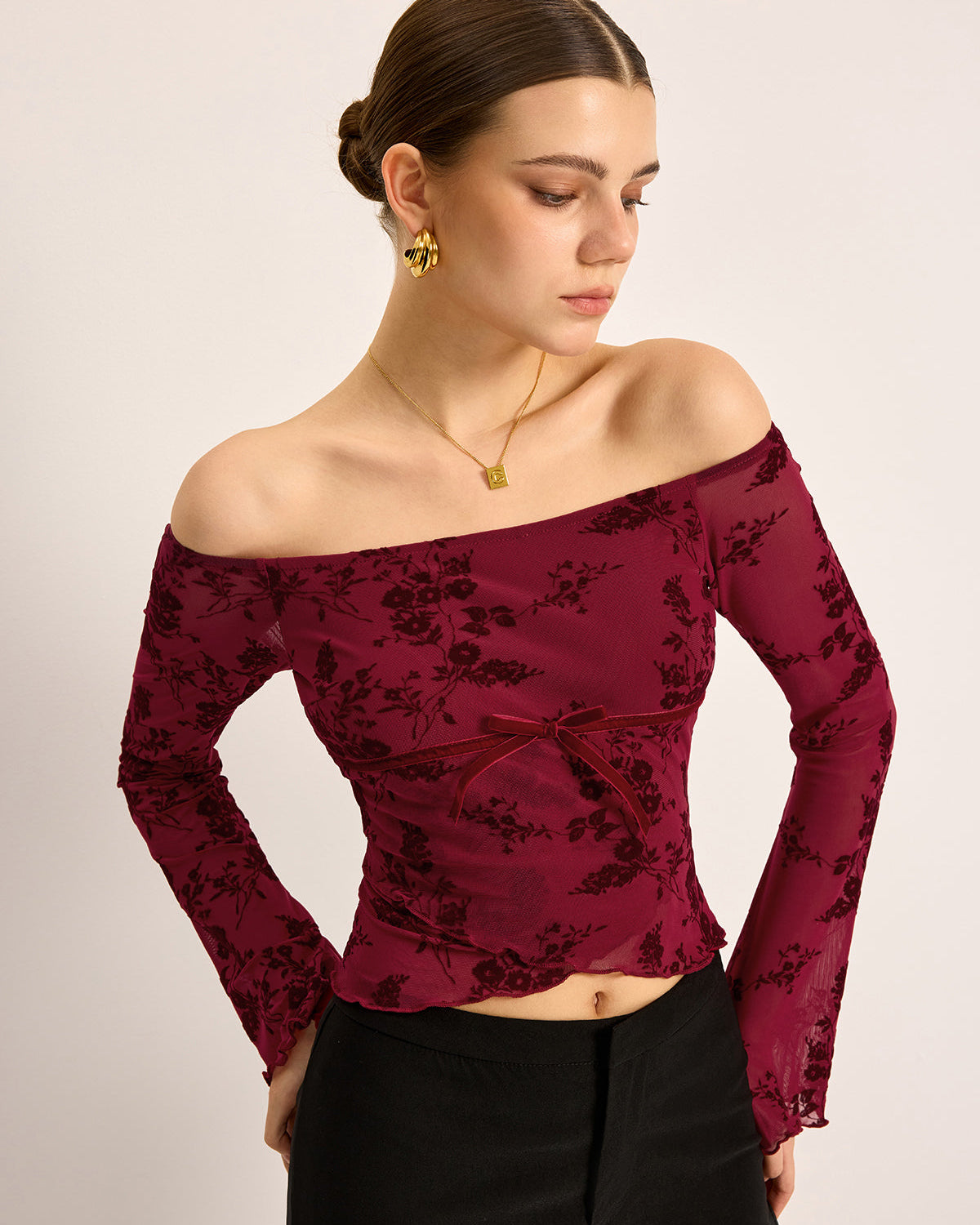 Omuzsuz Çiçek Desenli Yarı Şeffaf Tişört