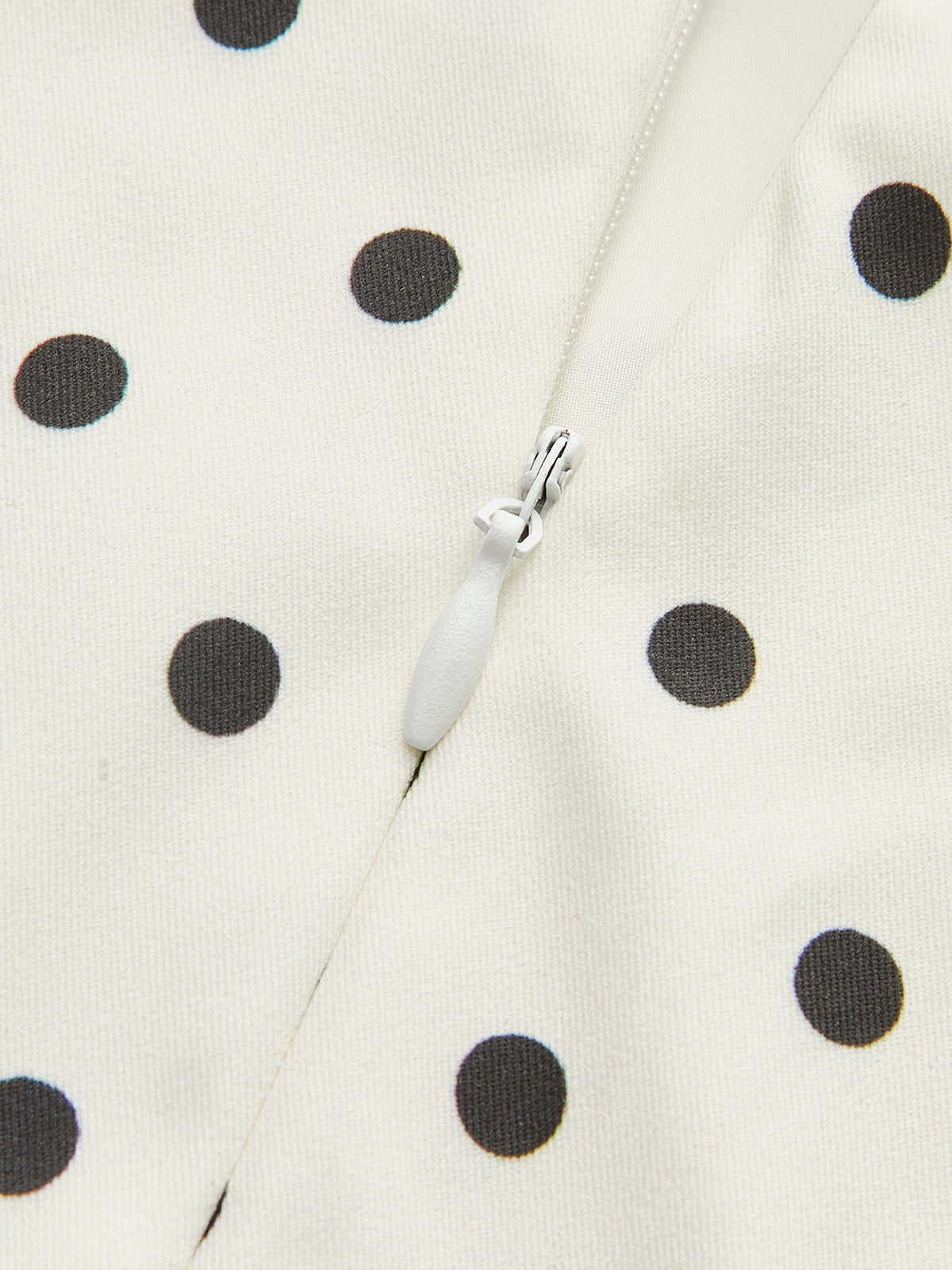 Puantiyeli Bağcıklı Sırt Dekolteli Mini Elbise