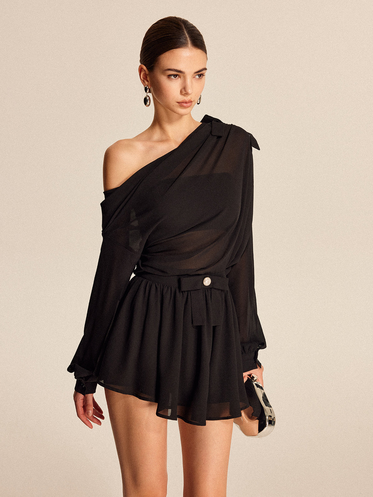 Yarı Şeffaf Şifon Tek Omuz Fiyonk Detaylı Etek Takım