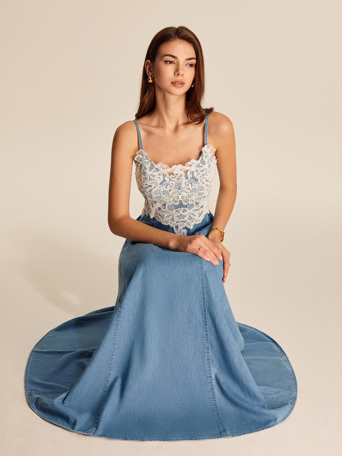 Dantel Detaylı Kot Askılı Maxi Elbise