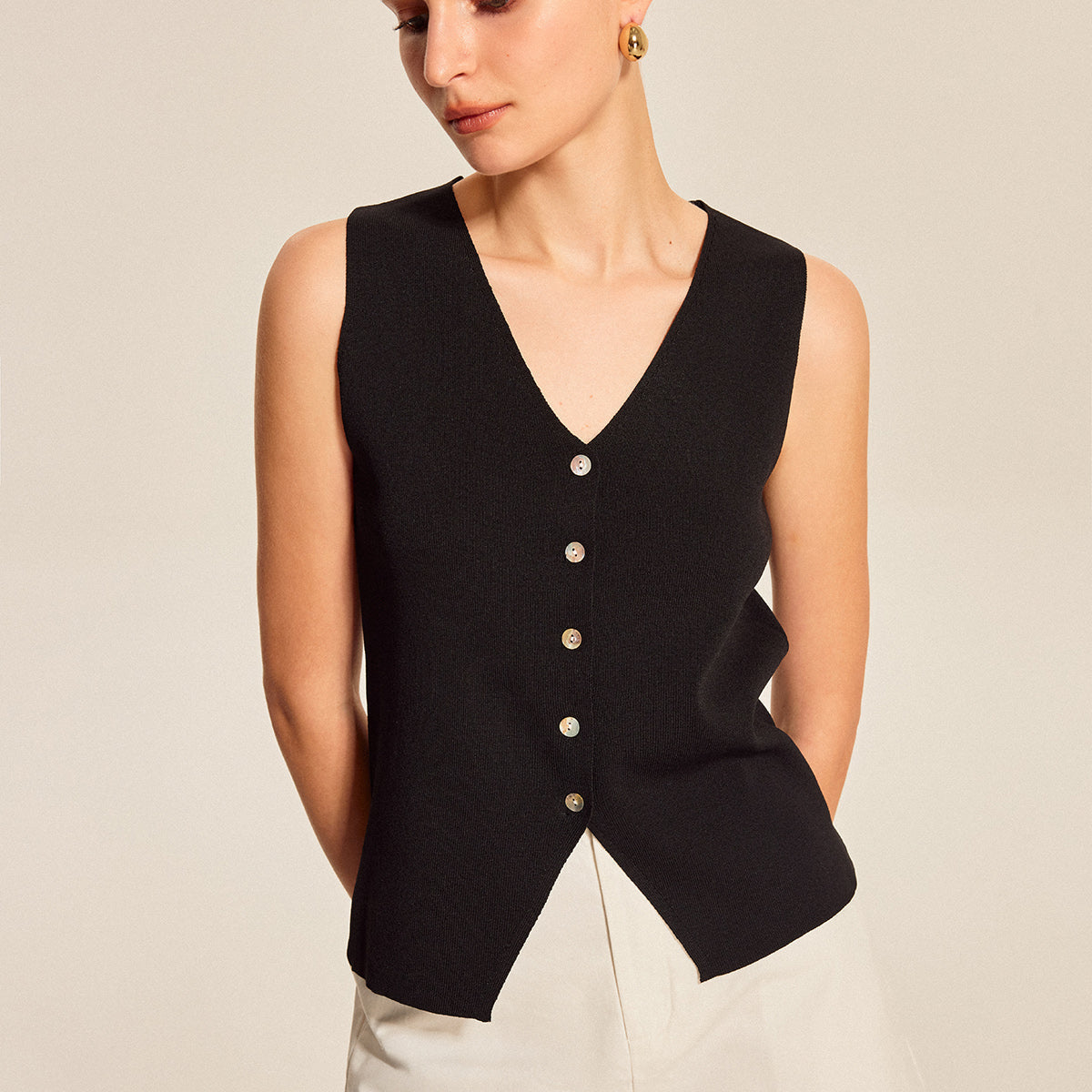 Kolsuz Ribanalı Triko Düğmeli Bluz