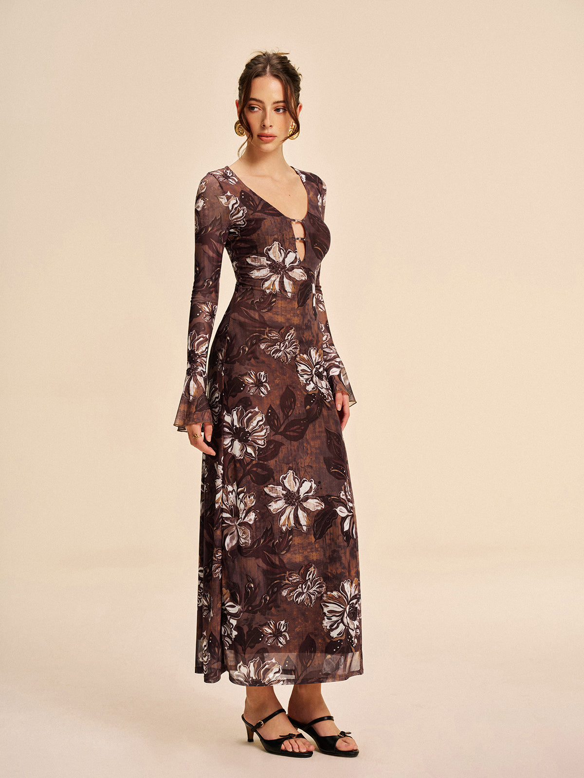 Yarı Şeffaf File Çiçek Desenli Kesik ve Yırtmaç Detaylı Elbise