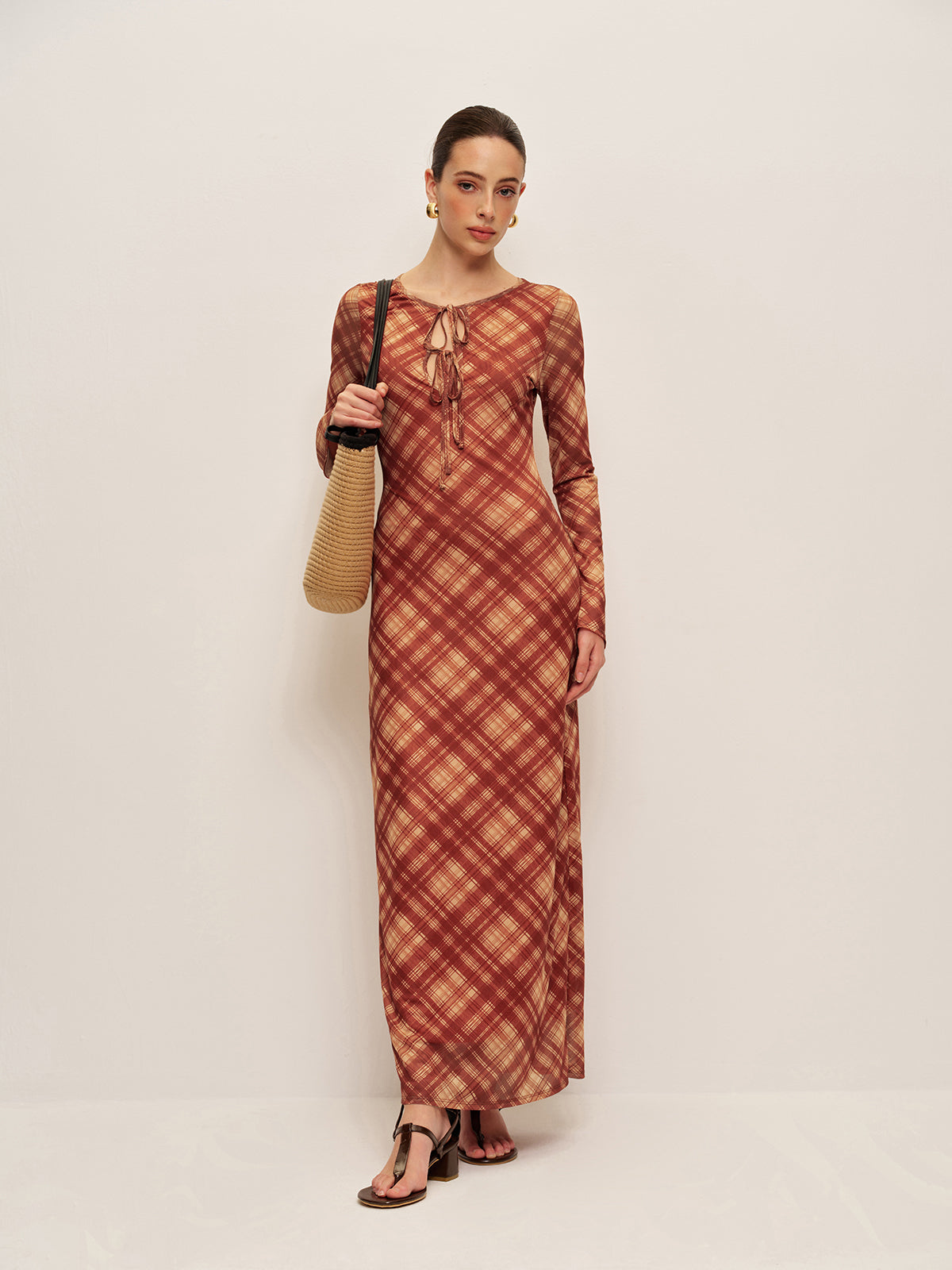 Ekose Bağcıklı Uzun Kollu Elbise