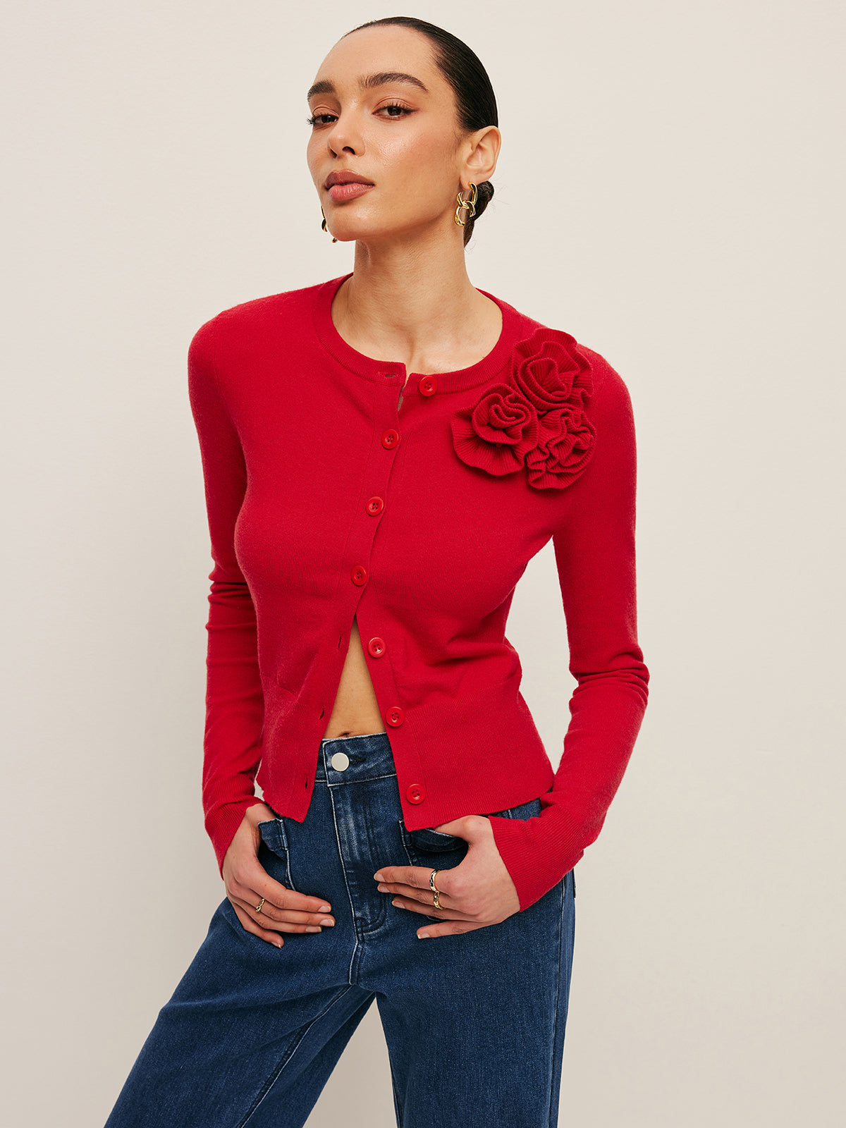 3D Çiçek Detaylı Hırka