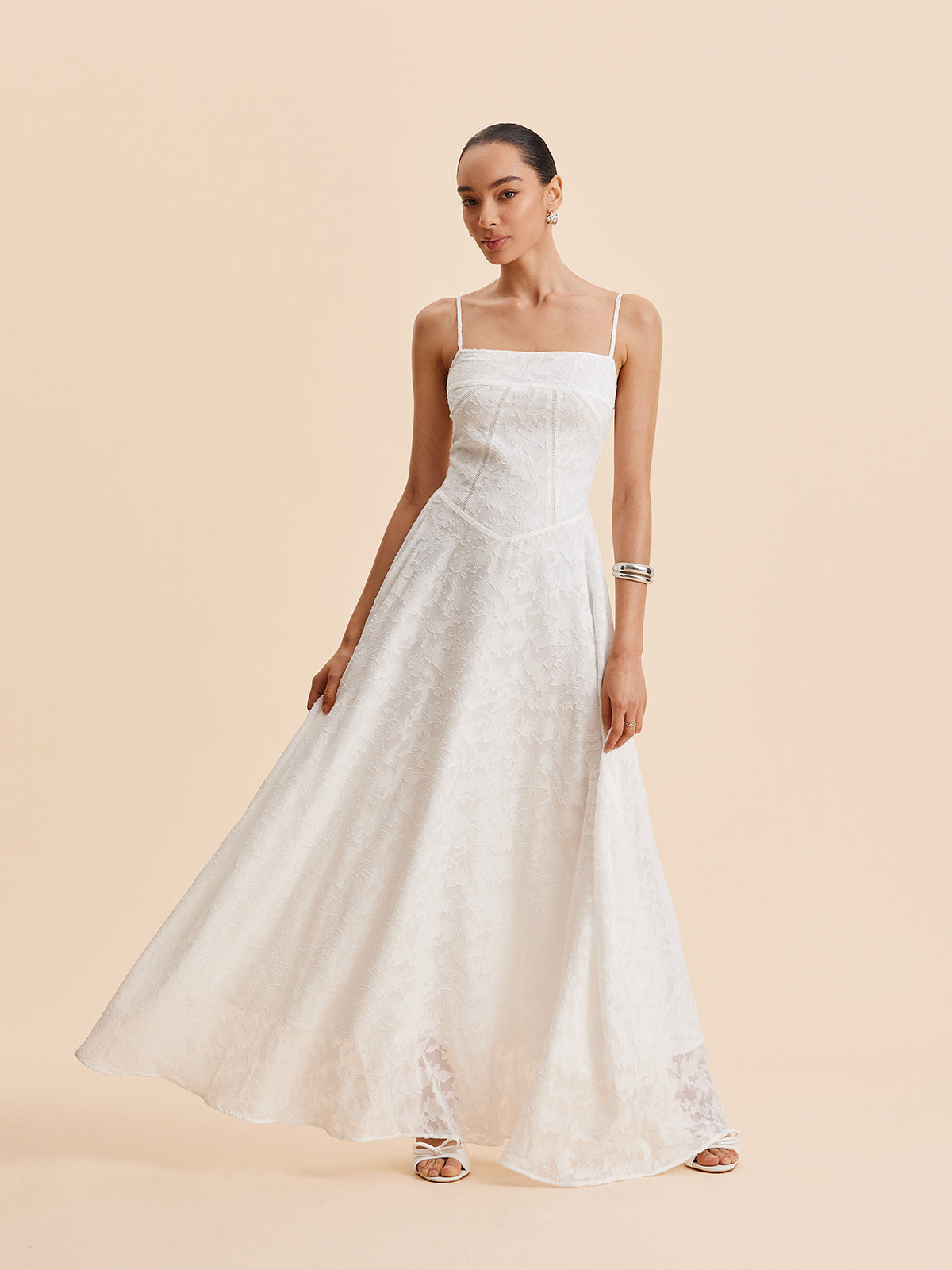 Şifon Çiçek Desenli Dantelli Askılı Elbise