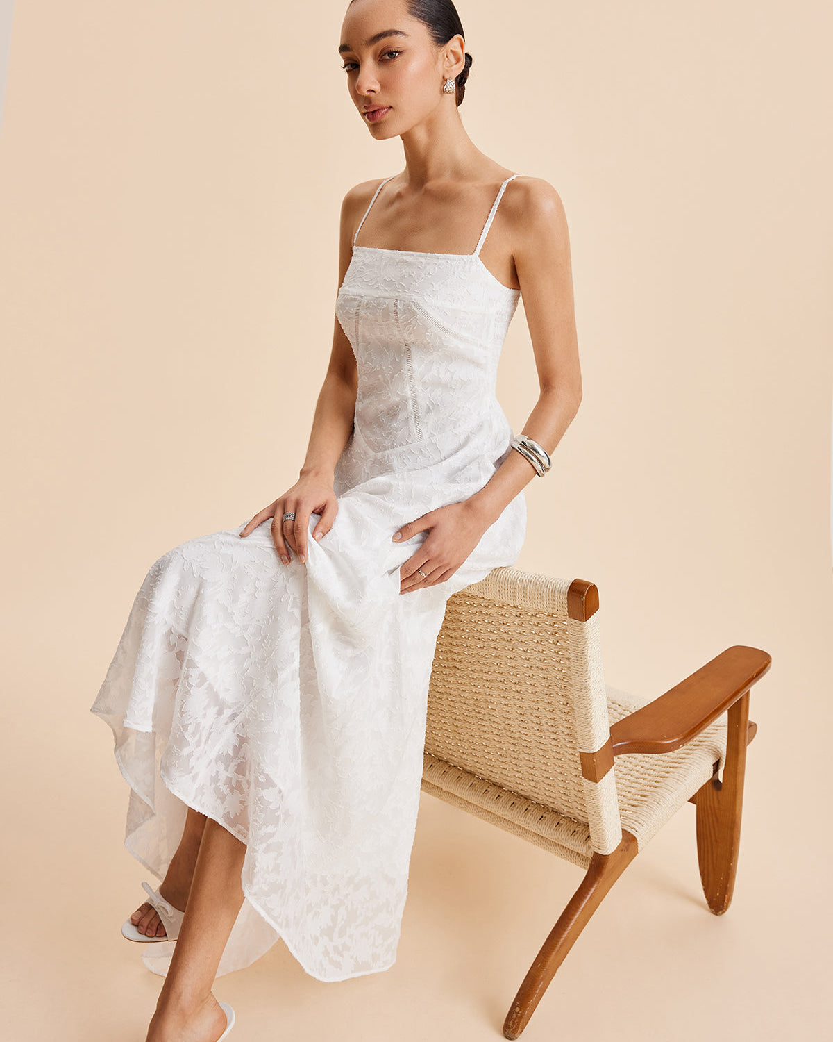 Şifon Çiçek Desenli Dantelli Askılı Elbise