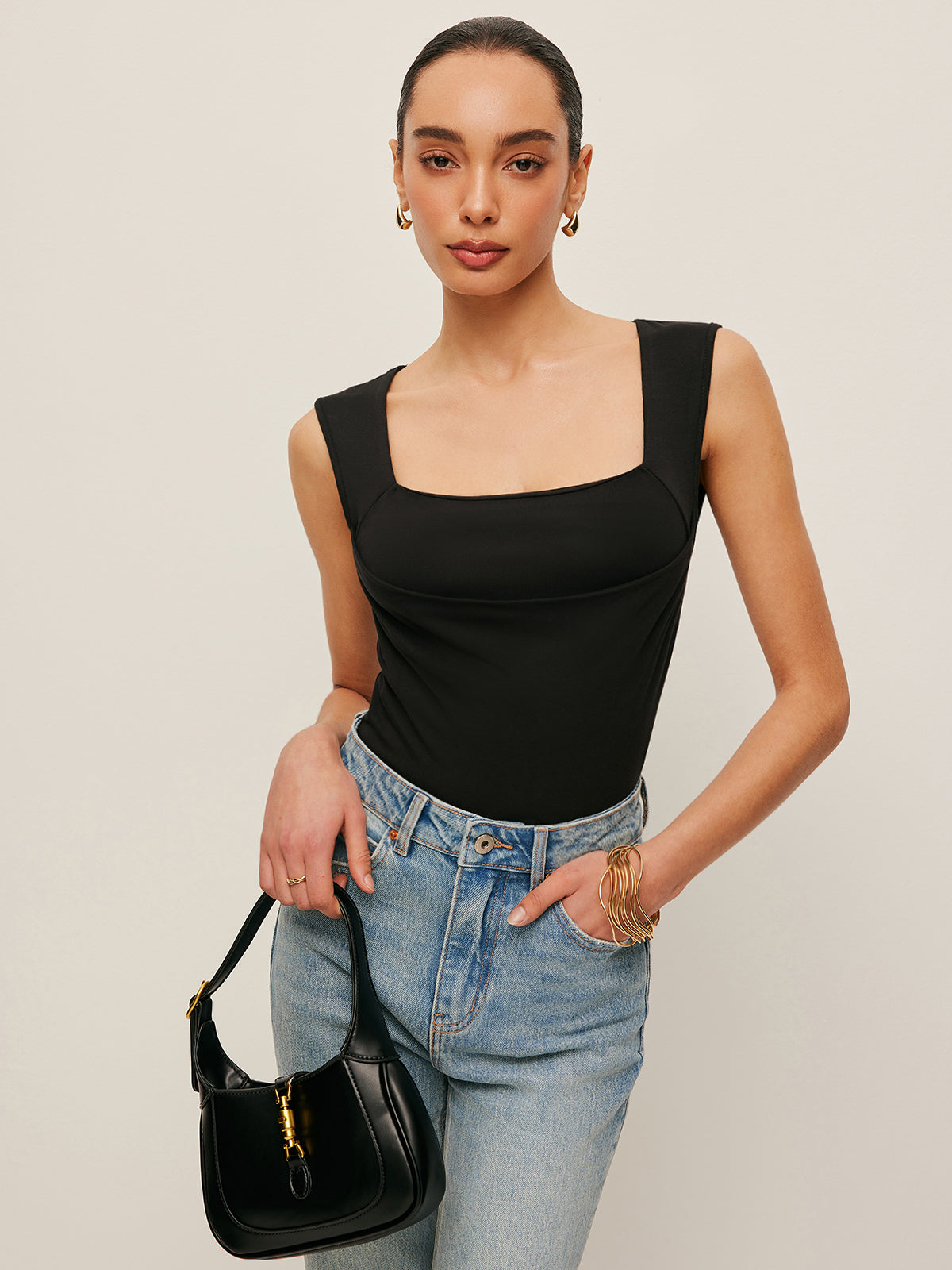 Kare Yaka Dar Kesim Atlet