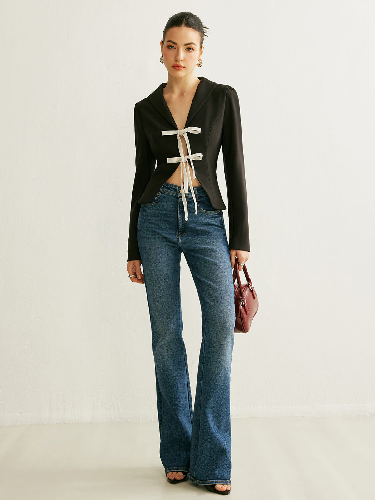 V Yaka Önden Bağlamalı Bluz