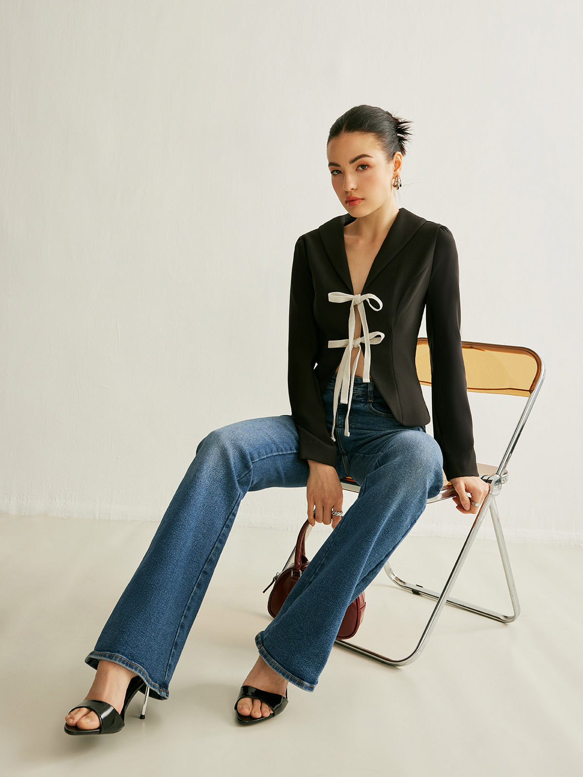 V Yaka Önden Bağlamalı Bluz