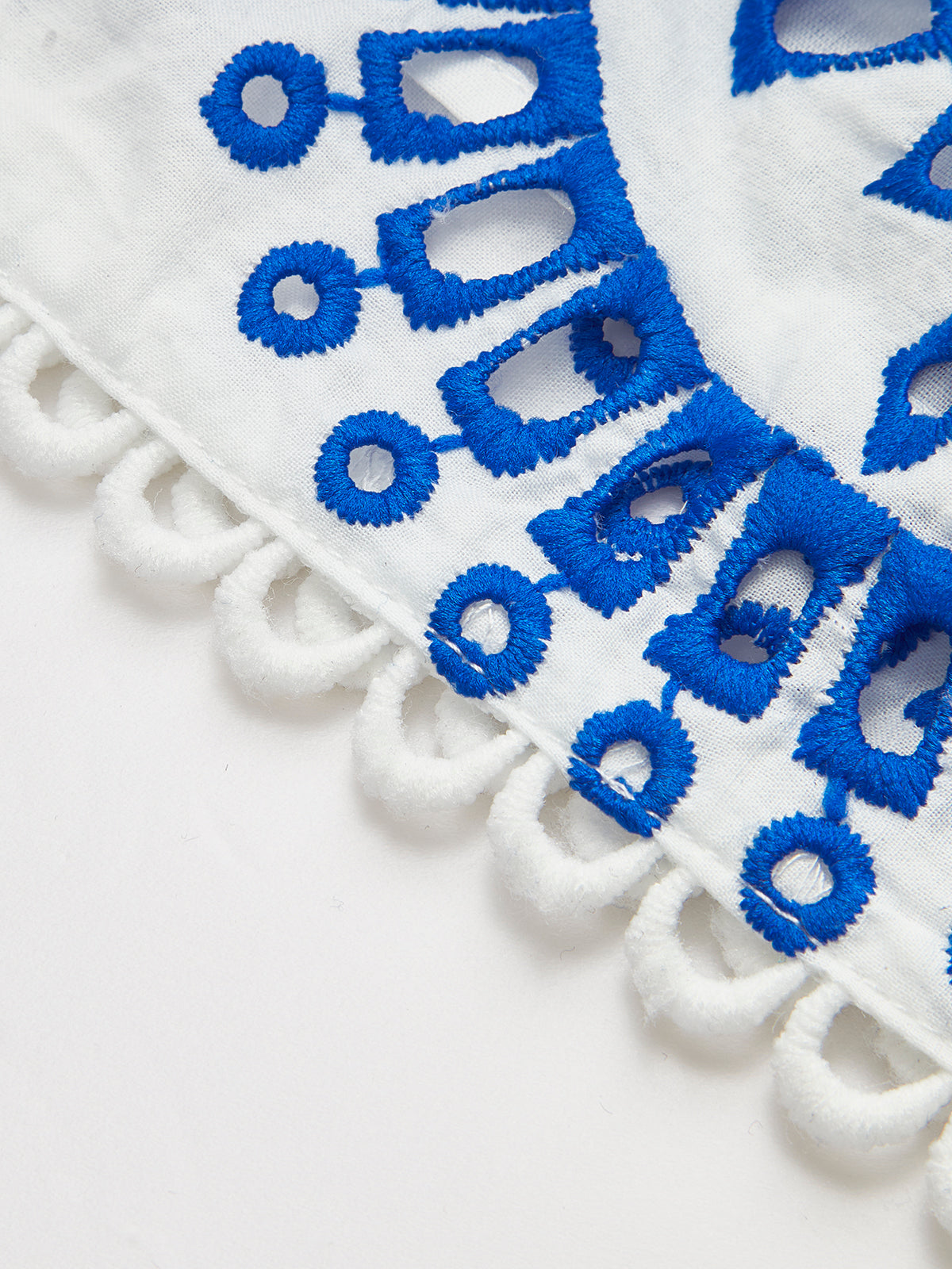 Dalgalı Straplez Kat Kat Etek Uçlu ve Dilimli Detaylı Elbise