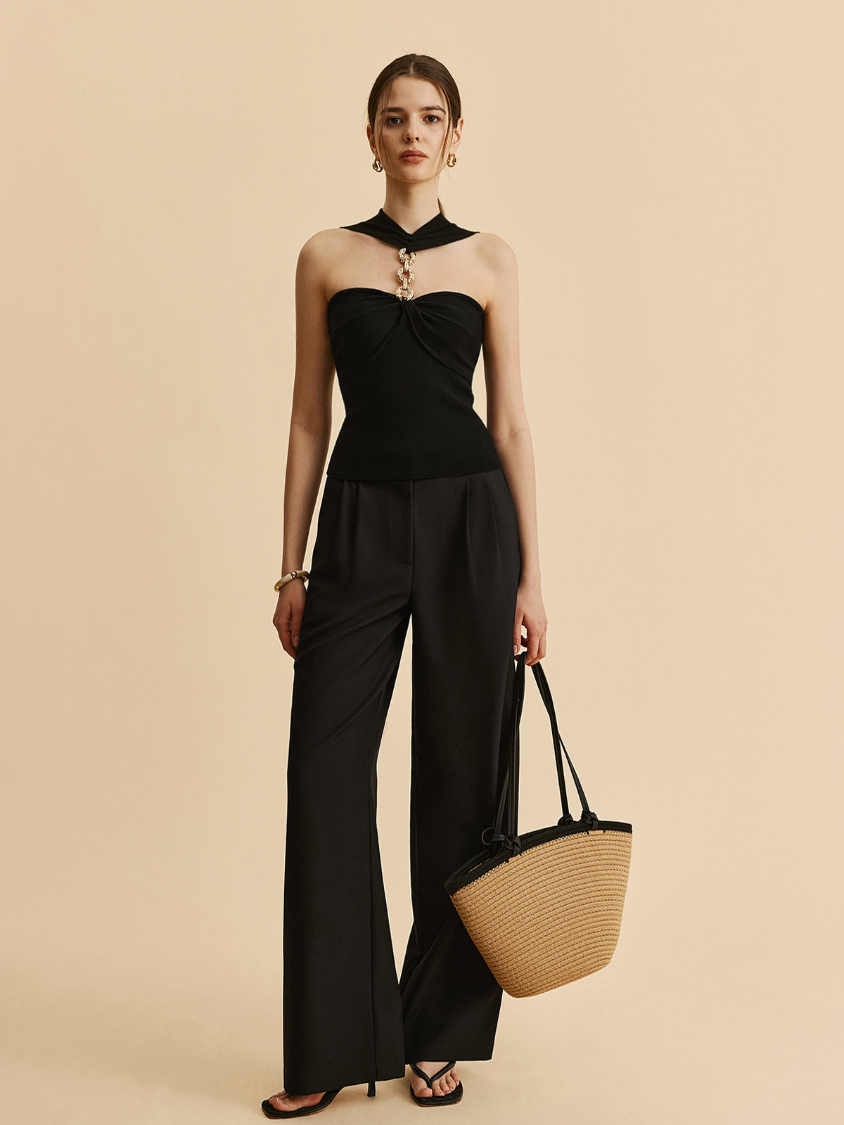 Zincir Detaylı Halter Yaka Triko Üst