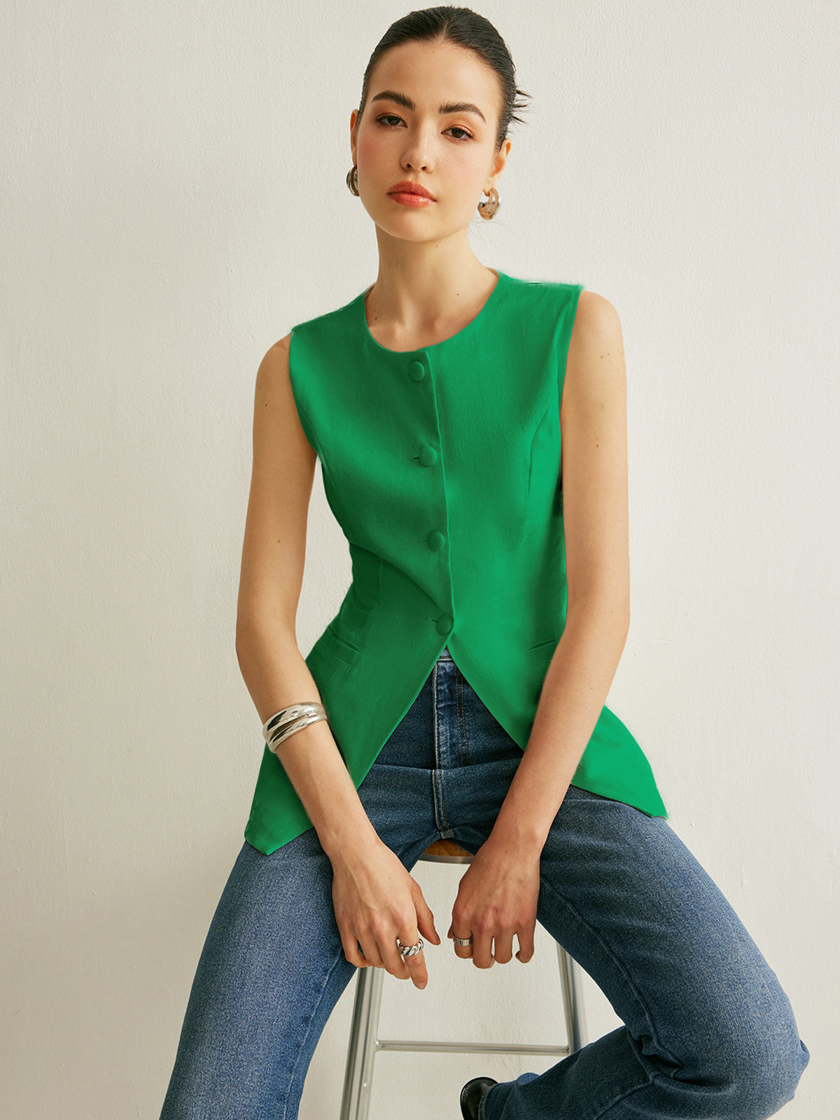 Düğme Detaylı Kolsuz Bluz