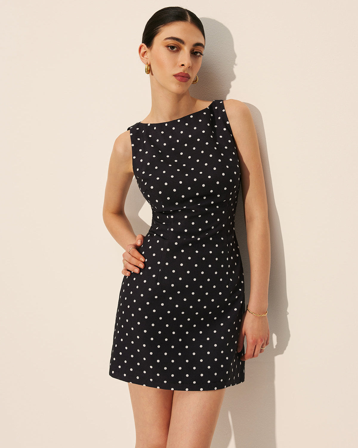 Puantiye Desenli Fermuarlı Bisiklet Yaka Kısa Elbise