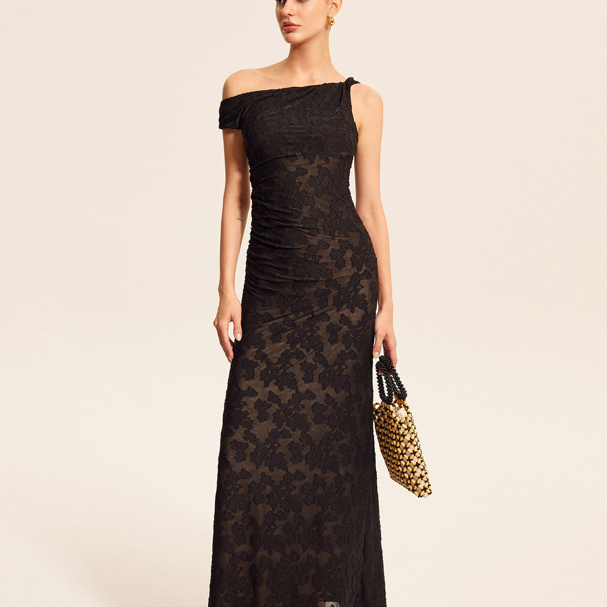 Yarı Şeffaf Dantel Tek Omuzlu Uzun Elbise