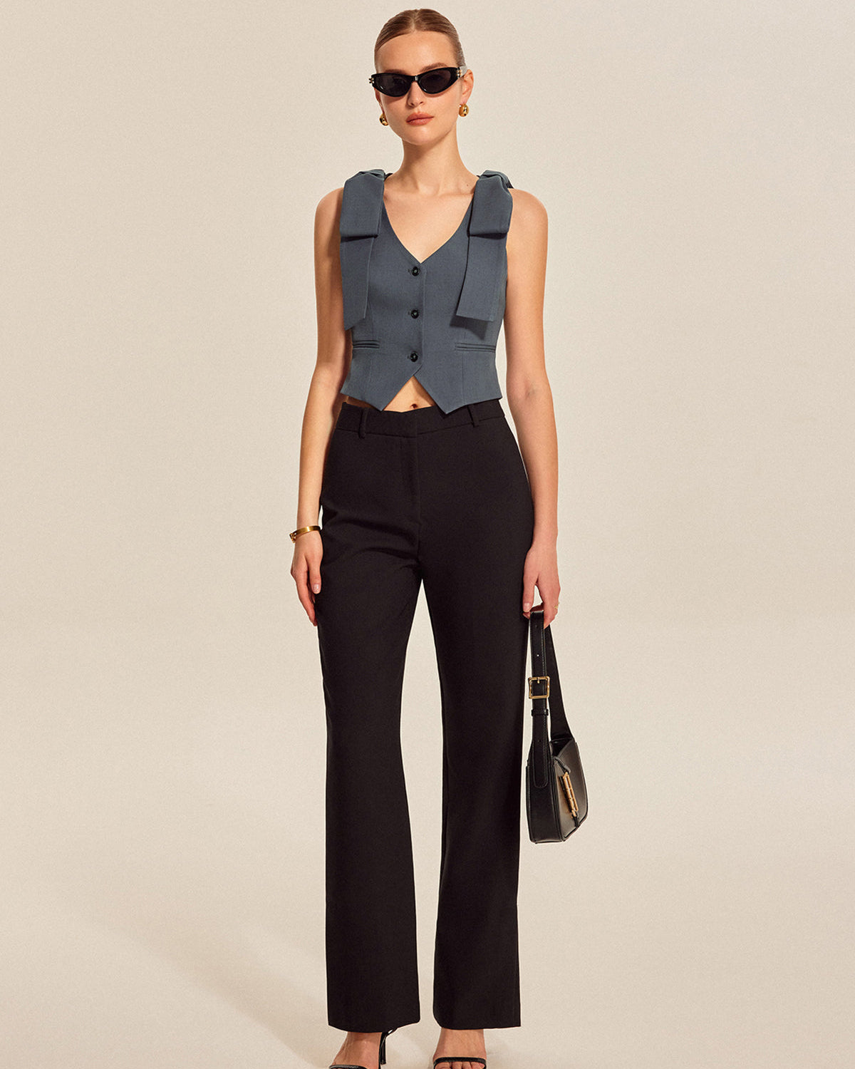 Fiyonk Askılı Kruvaze Yelek