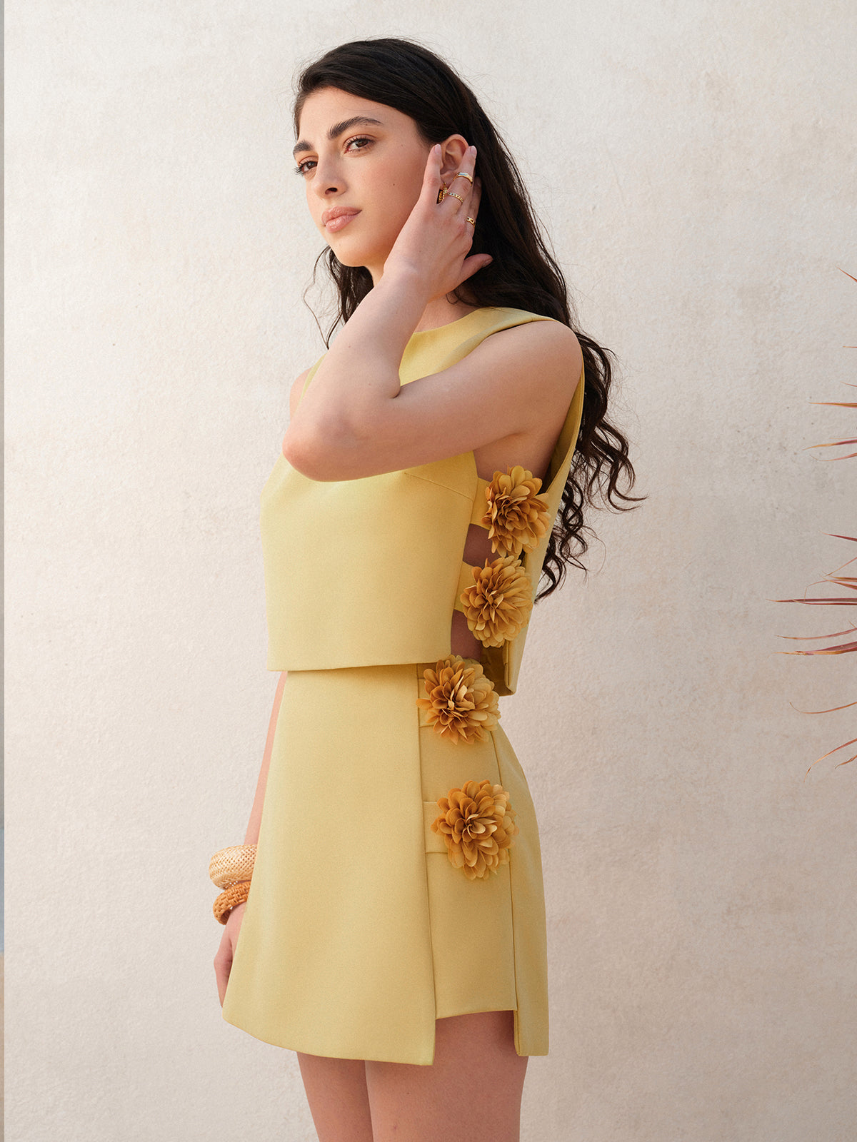 3D Çiçek Süslemeli Kısa Etek Takımı