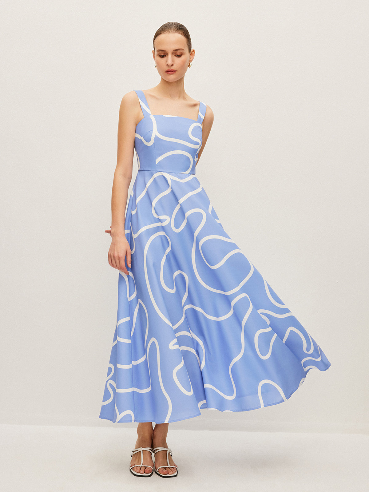 Soyut Desenli Kare Askılı Maxi Elbise