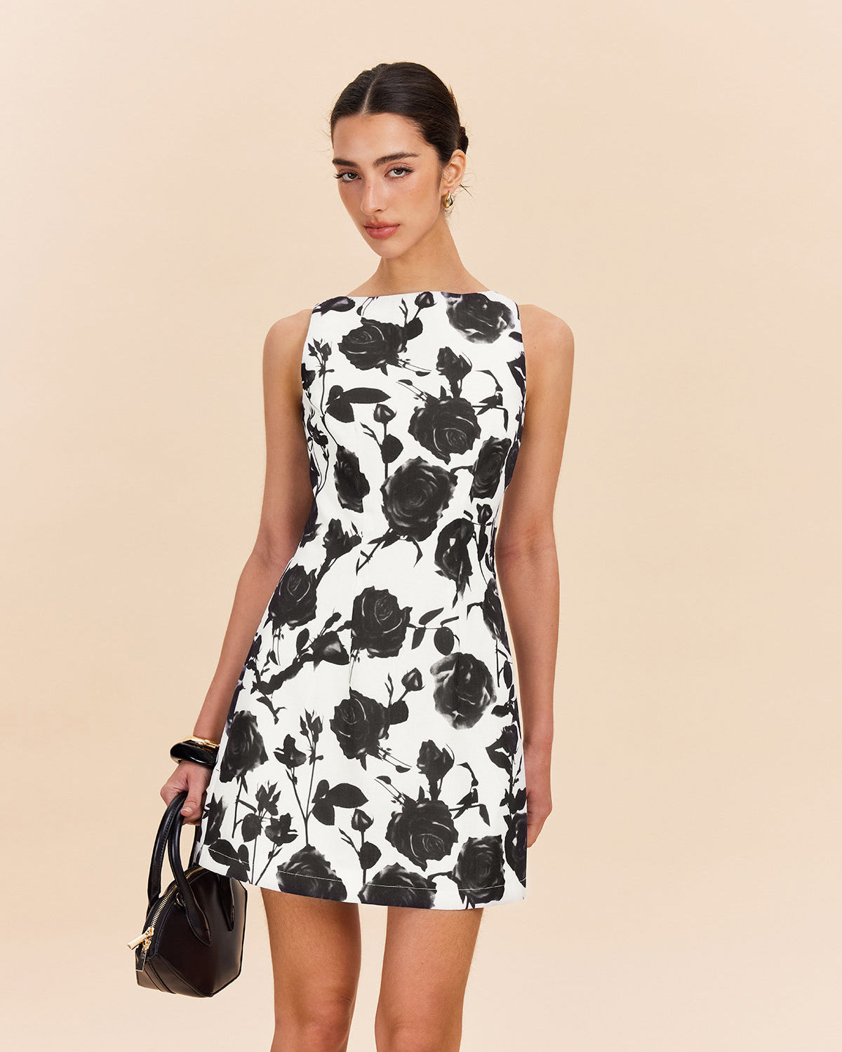 Sırt Dekolteli Çiçek Desenli Elbise