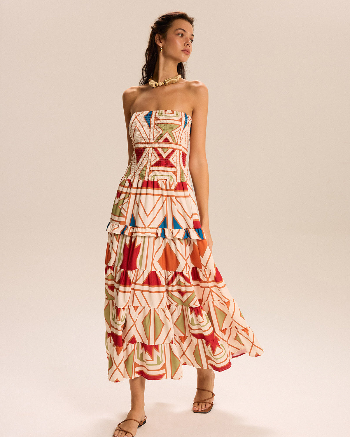 Renk Bloklu Straplez Katmanlı Uzun Elbise