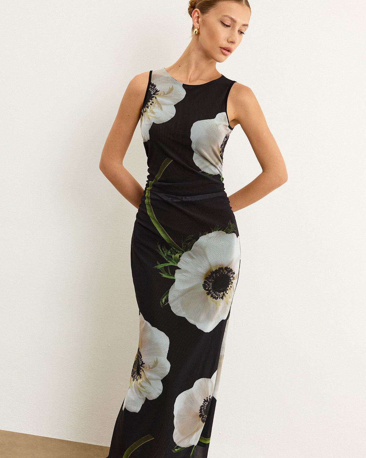 Şeffaf Çiçek Desenli Uzun Elbise