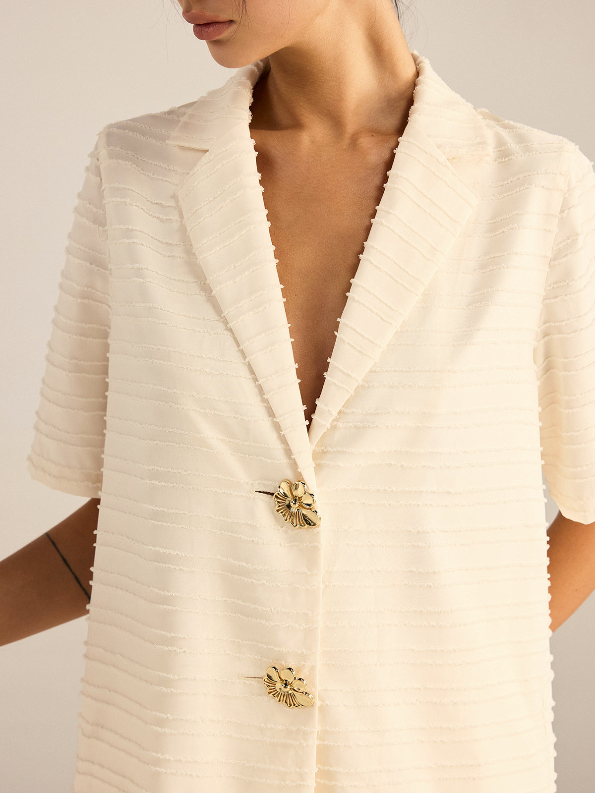 Dokulu Kısa Kollu Blazer ve Şort Takımı