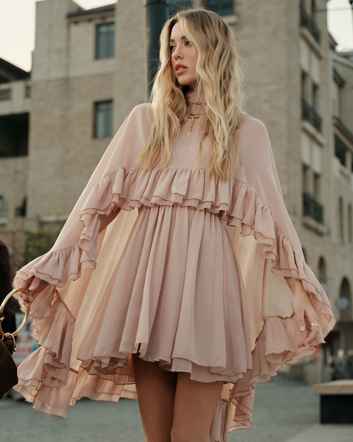 Yarı Şeffaf Fırfırlı Şifon Pelerinli Elbise