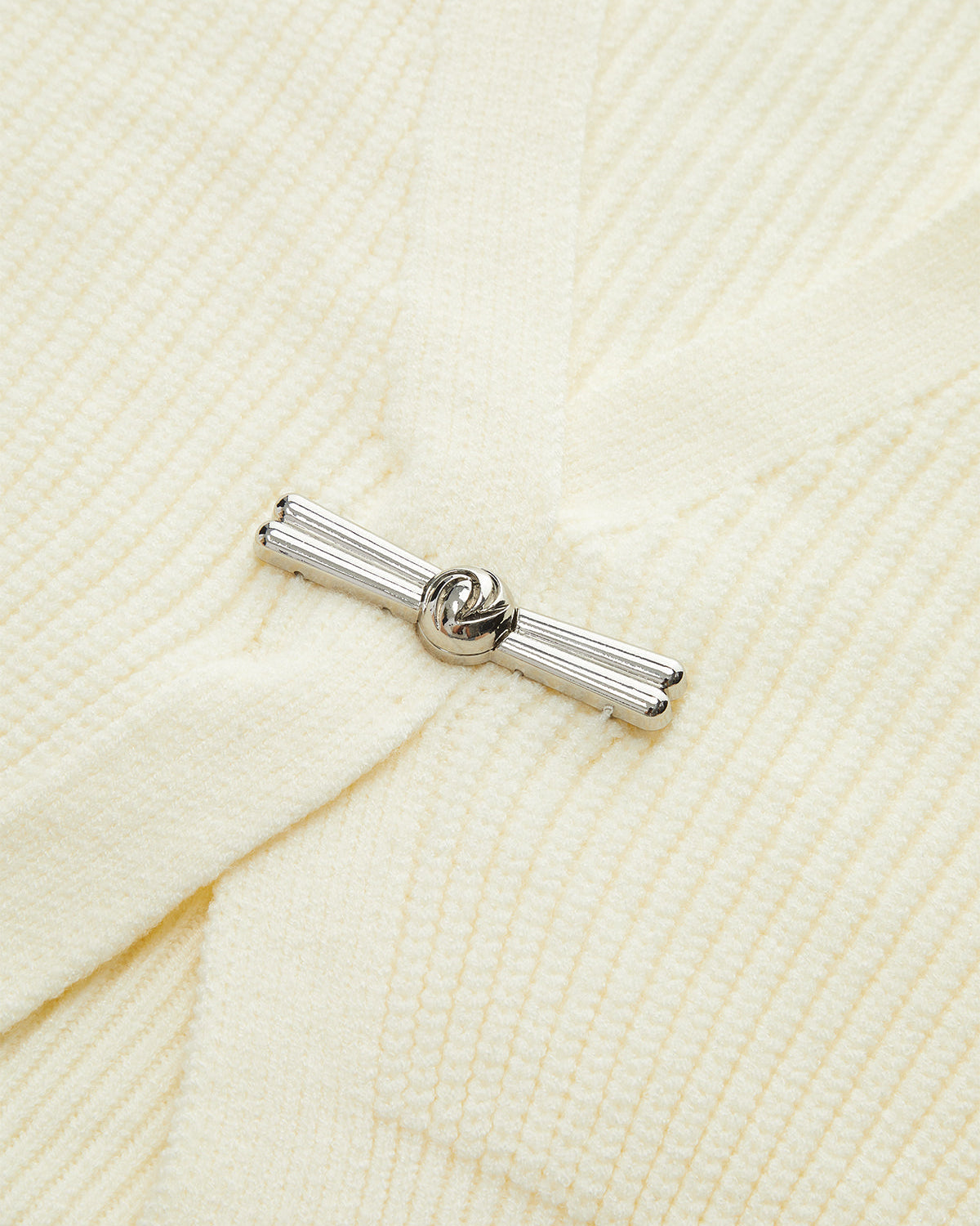 Metal Tokalı Bel Detaylı Triko Yelek