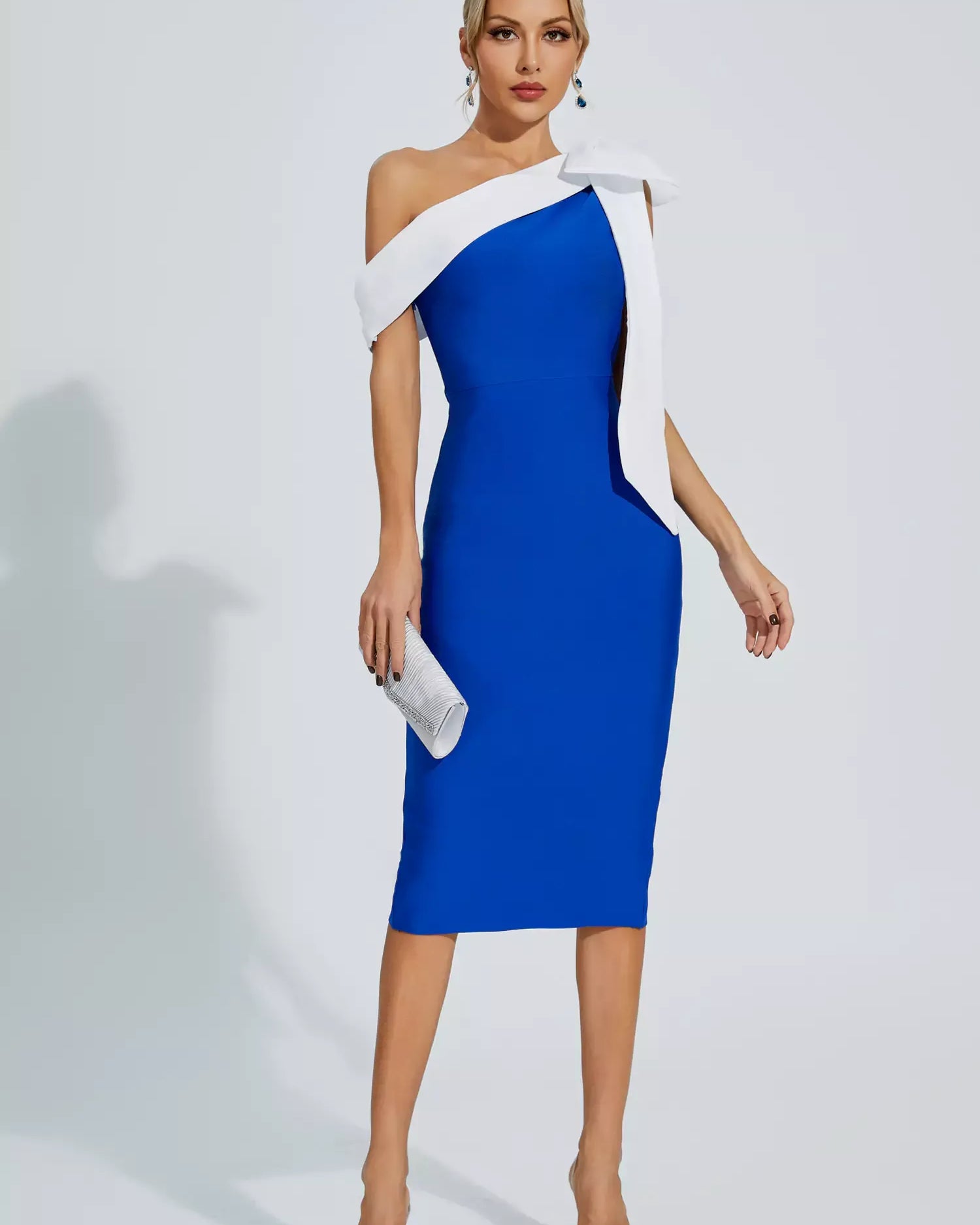 Braelyn Mavi Fiyonklu Tek Omuz Bandaj Midi Elbise