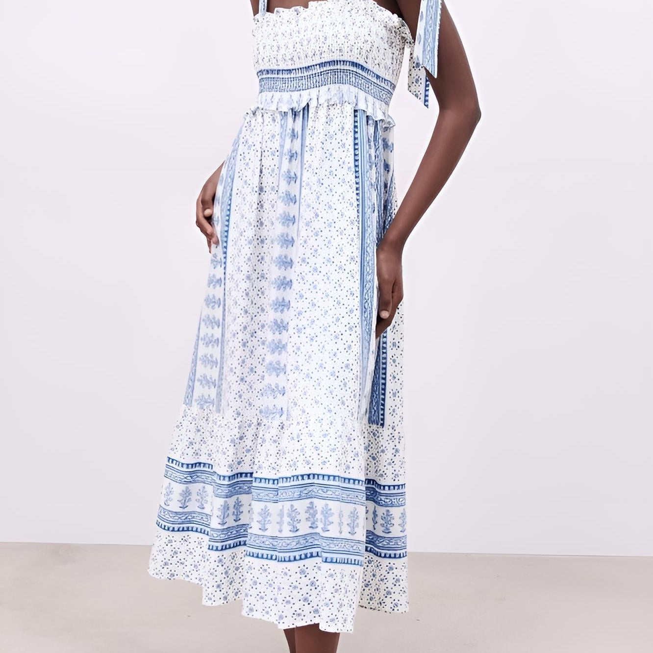 Helga Baskılı Büzgülü Askılı Midi Elbise