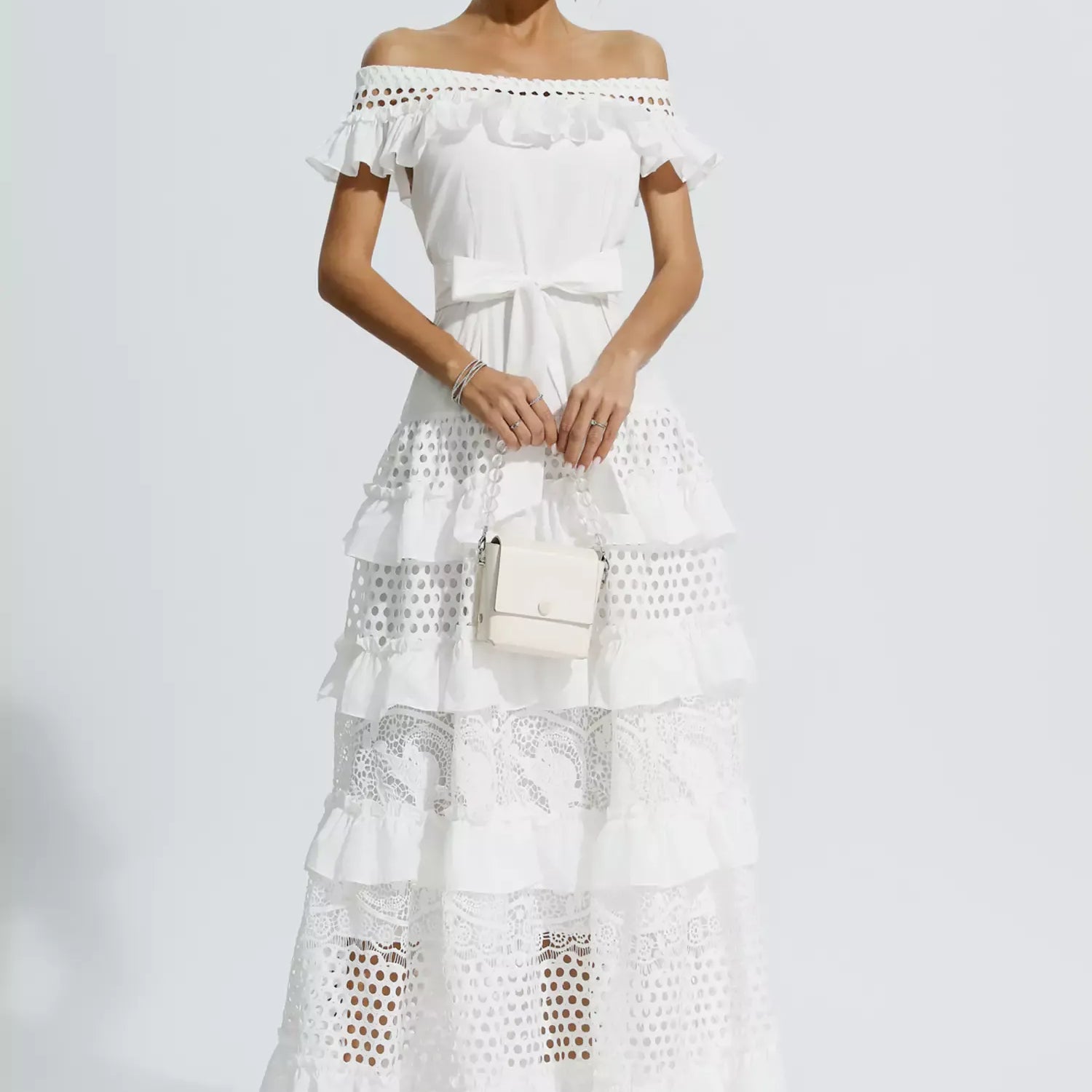 Colette Beyaz Dantelli Uzun Elbise