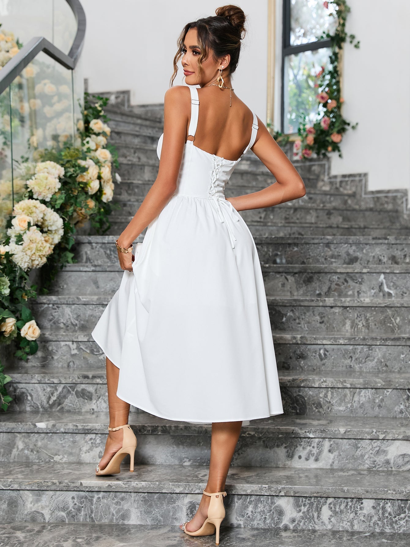 Düğme Detaylı Askılı Midi Elbise