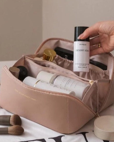 Seyahat Kozmetik Çantası