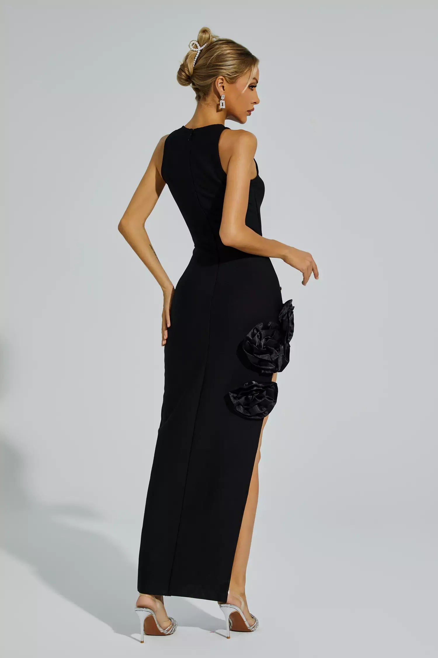 Darcy Siyah Gül Yırtmaçlı Bandaj Maxi Elbise