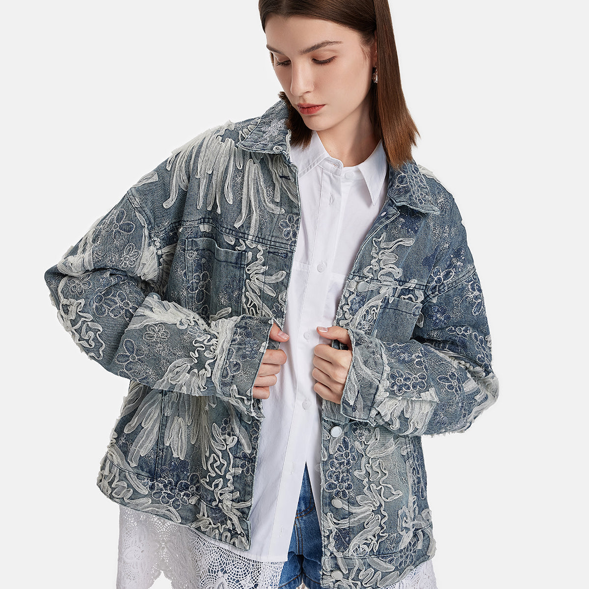 İşlemeli Dantel Boncuklu Denim Ceket